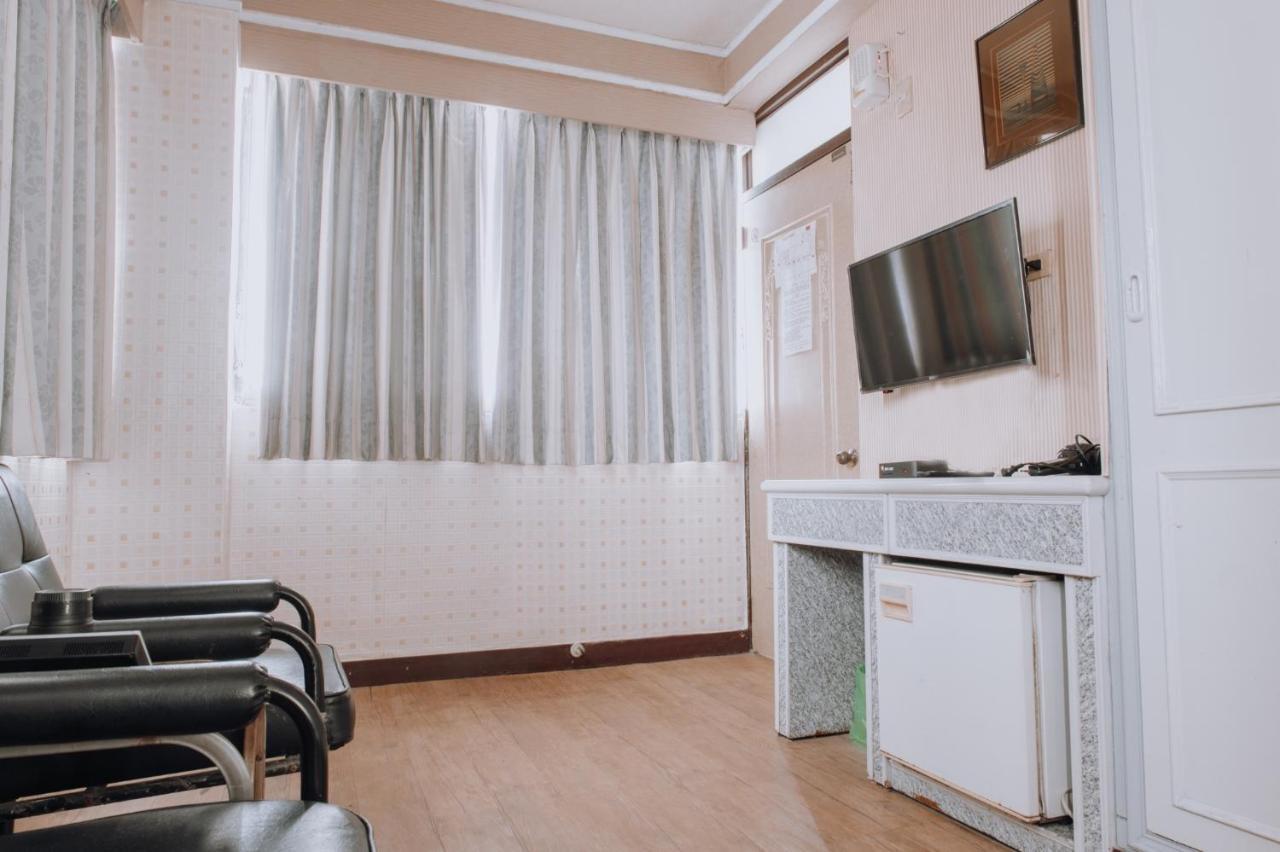 Tong Hsin Hotel Pingtung Zewnętrze zdjęcie
