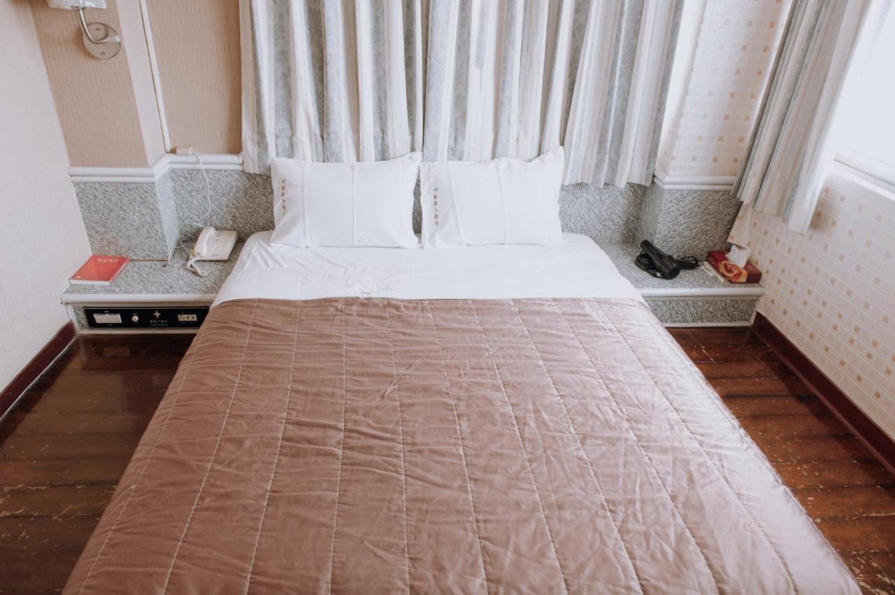 Tong Hsin Hotel Pingtung Zewnętrze zdjęcie