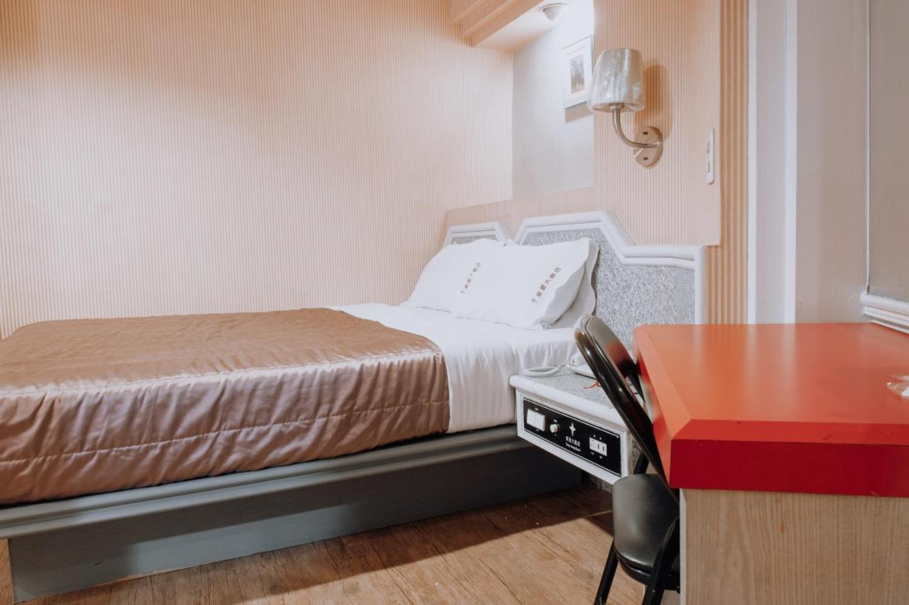Tong Hsin Hotel Pingtung Zewnętrze zdjęcie