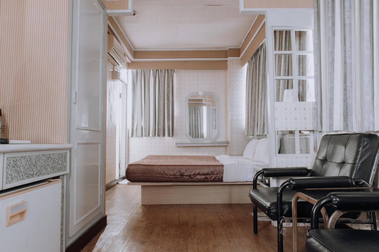 Tong Hsin Hotel Pingtung Zewnętrze zdjęcie