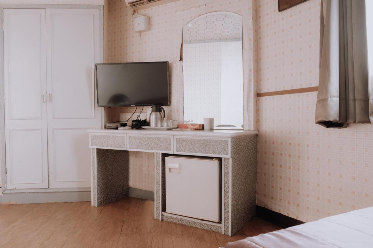 Tong Hsin Hotel Pingtung Zewnętrze zdjęcie